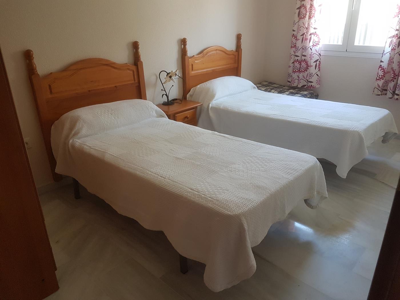 Ref 35a. TWO BEDROOM APARTMENT 450 METERS FROM LA ARENA DE LA PLAYA in Chiclana de la Frontera