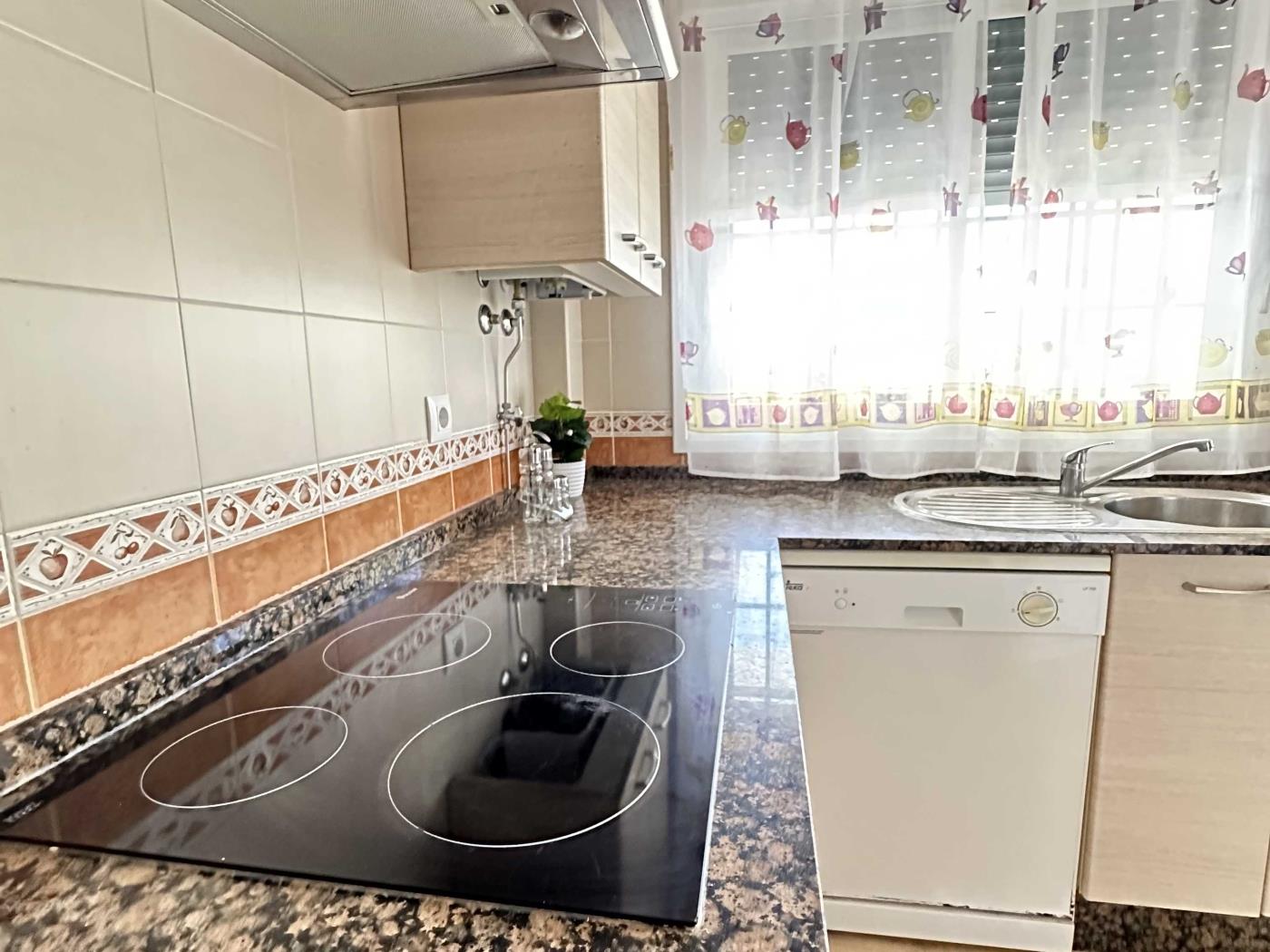 Ref 14c. FLOOR APARTMENT WITH GARDEN in Chiclana de la frontera (Novo sancti petri)