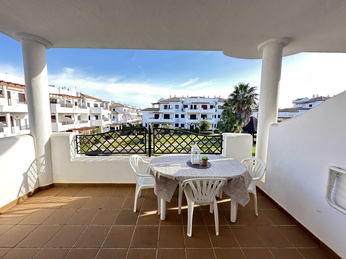 Ref 1B9. FIRST FLOOR APARTMENT WITH VIEWS TO THE GARDEN in Chiclana de la frontera