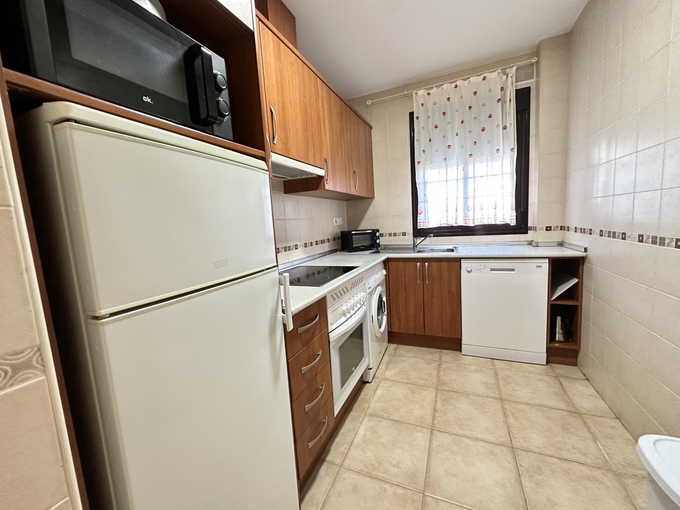 Ref 5/5. GROUND FLOOR APARTMENT WITH GARDEN VIEWS in Chiclana de la frontera