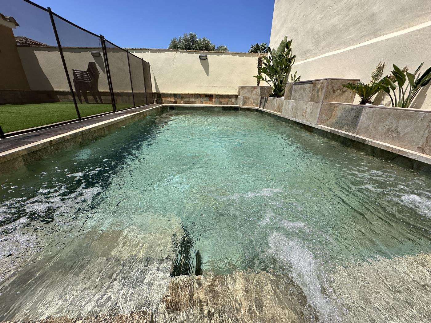 Ref Villa El Olivo. Moderno chalet con piscina en Chiclana de la frontera