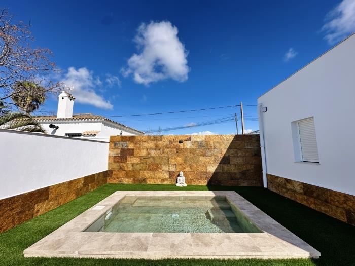 Ref P3. Apartamento 1 hab. con piscina privada.