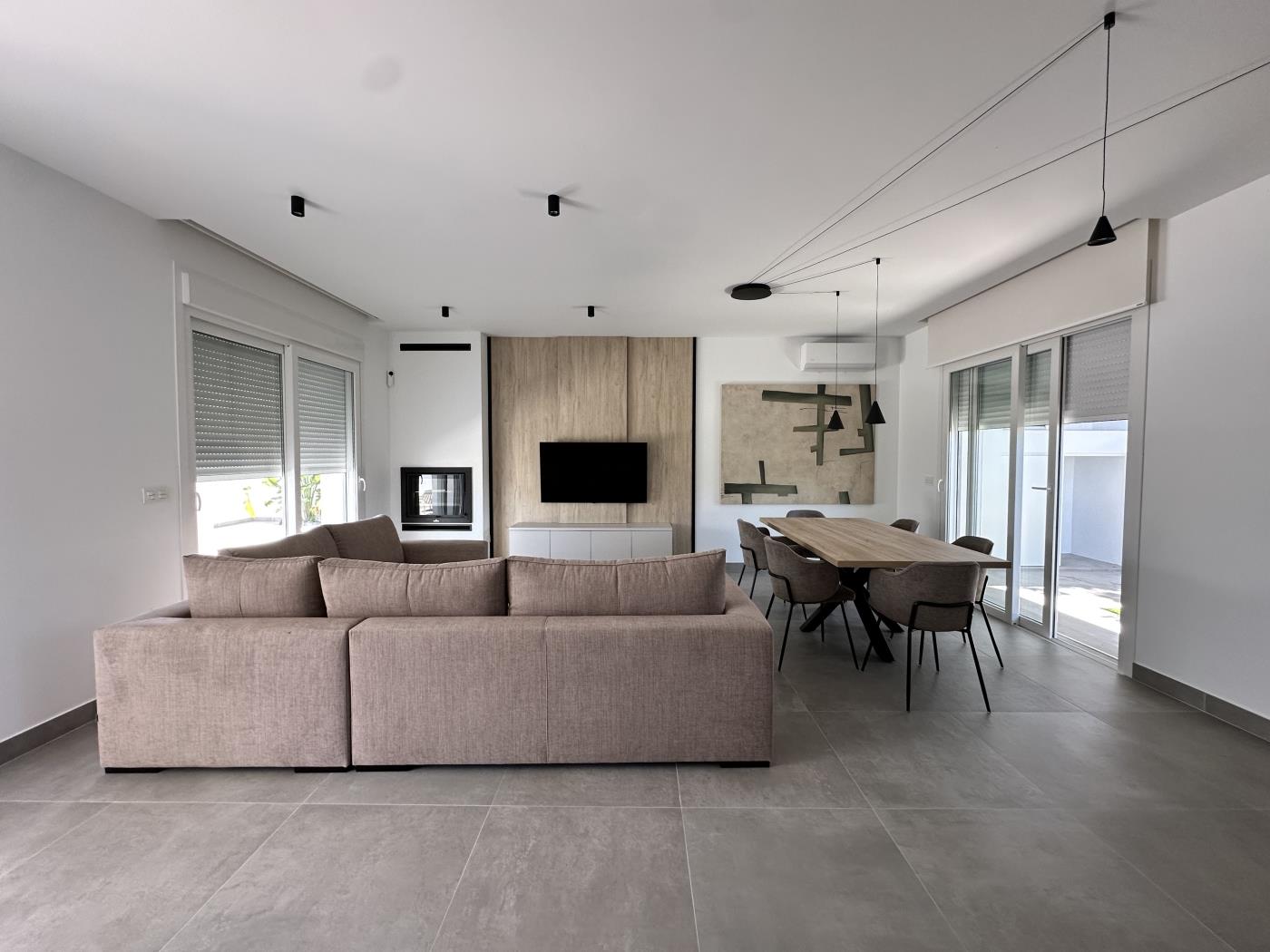 Ref A. VILLA WITH TRHEE BEDROOMS AND PRIVATE POOL. in Chiclana de la frontera