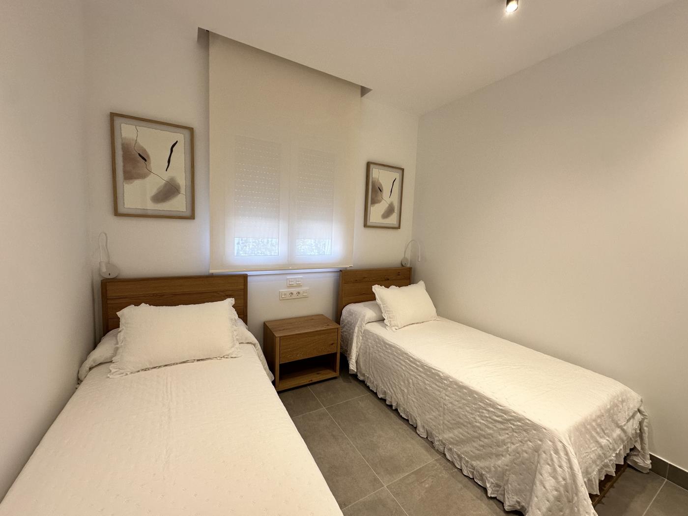 Ref A. VILLA WITH TRHEE BEDROOMS AND PRIVATE POOL. in Chiclana de la frontera
